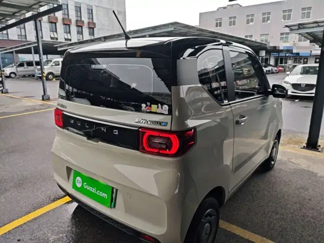 Wuling Hongguang Mini EV — Фото автомобиля 6
