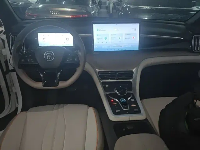 BYD Song Pro — Фото автомобиля 9