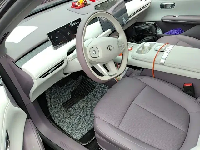 Changan Qiyuan A06 — Фото автомобиля 14