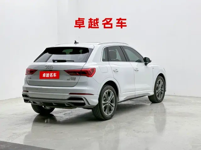 Audi Q3 — Фото автомобиля 4