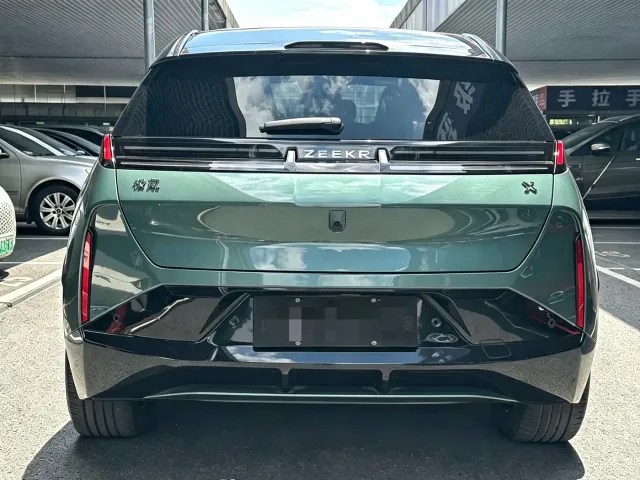 Zeekr X — Фото автомобиля 6