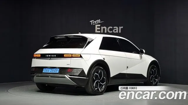 Hyundai Ioniq 5 — Фото автомобиля 2