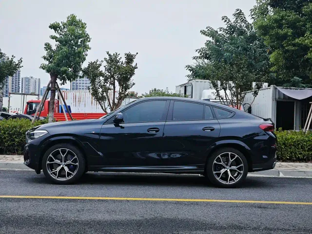BMW X6 — Фото автомобиля 5