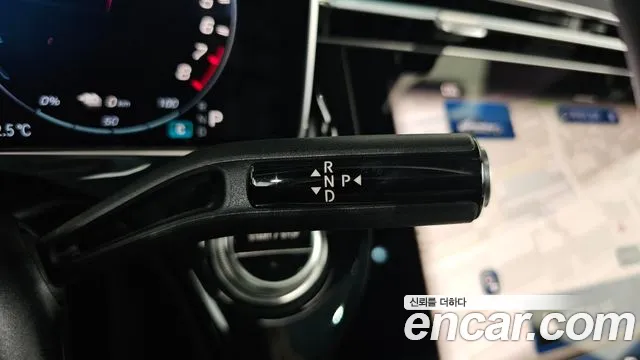 Mercedes-Benz E-Class — Фото автомобиля 12