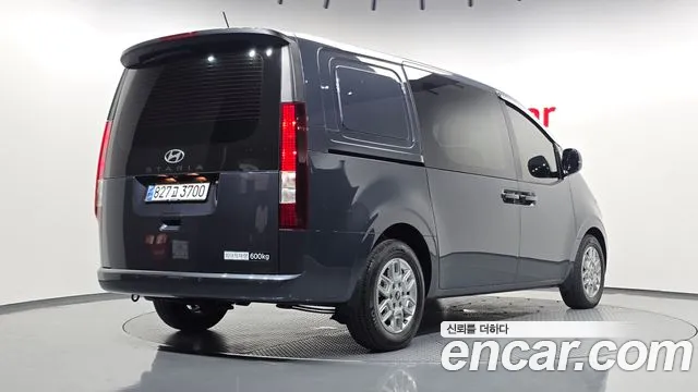 Hyundai Staria — Фото автомобиля 2