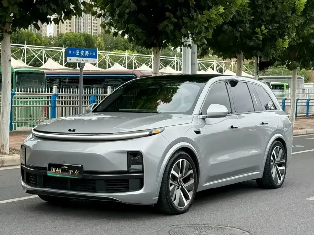 Фотография автомобиля — Li Auto L8