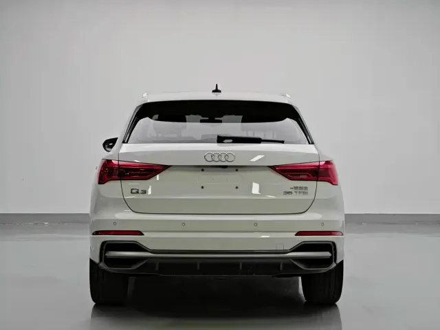 Audi Q3 — Фото автомобиля 5