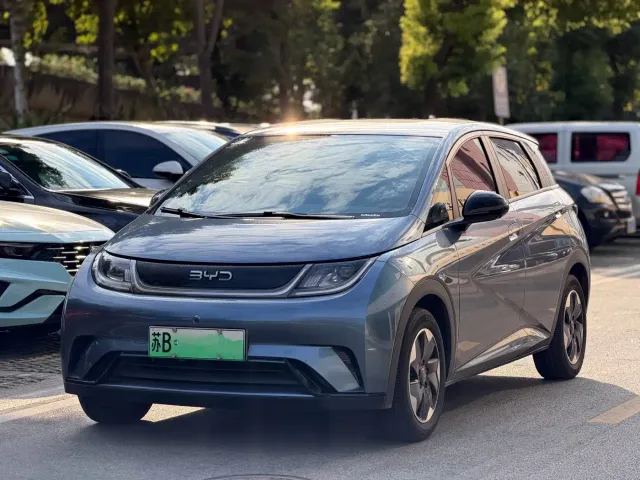 Фотография автомобиля — BYD Dolphin