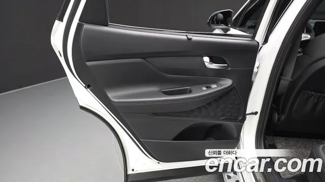 Hyundai Santafe Новый Santa Fe Бензин 2.5T 2WD — Фото автомобиля 21