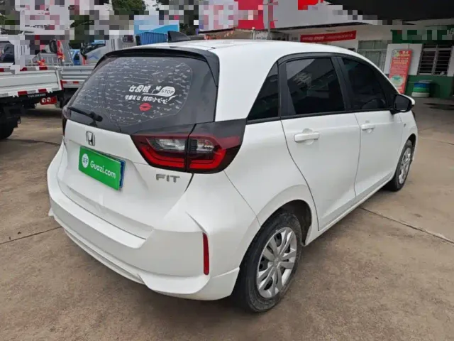 Honda Fit — Фото автомобиля 6