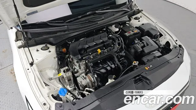 Hyundai Avante — Фото автомобиля 9