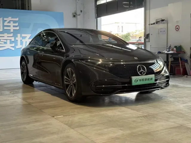 Mercedes-Benz EQS — Фото автомобиля 3