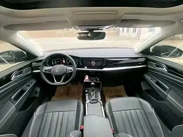 Volkswagen Passat — Фото автомобиля 8