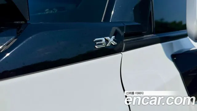 GMC Hummer EV — Фото автомобиля 5
