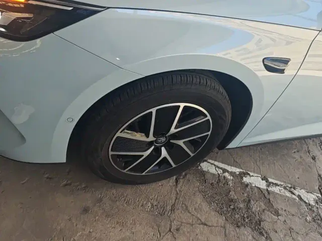 BYD Qin L — Фото автомобиля 22