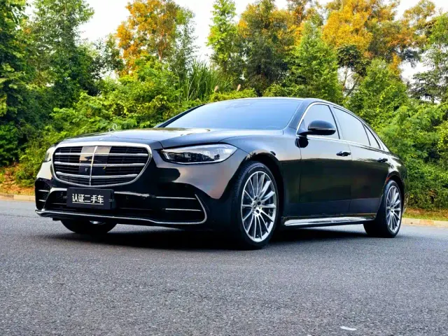 Фотография автомобиля — Mercedes-Benz S-Class