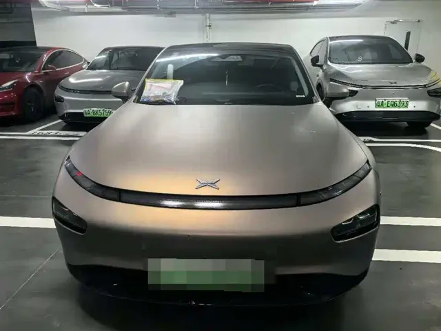 Xpeng P7 — Фото автомобиля 2