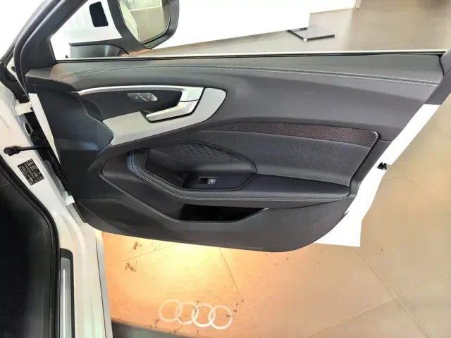 Audi A5L — Фото автомобиля 12