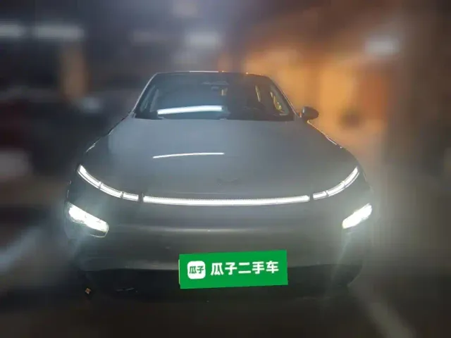 Xpeng P7 — Фото автомобиля 2