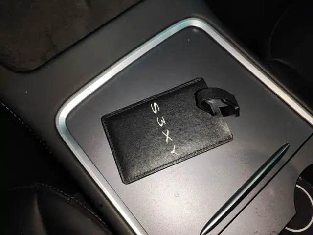 Tesla Model Y — Фото автомобиля 8