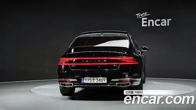 Genesis G90 Бензин 3.5 турбо AWD — Фото автомобиля 4