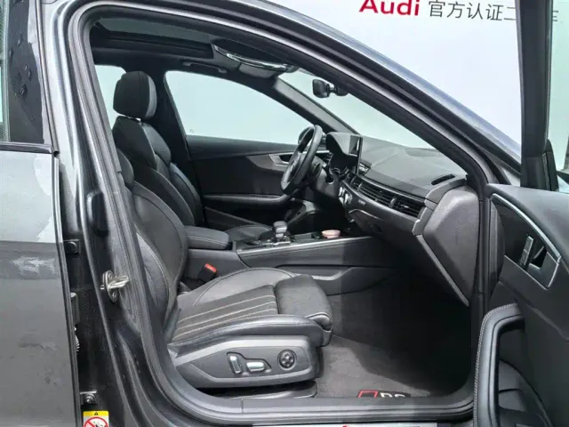 Audi A4L — Фото автомобиля 15