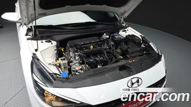 Hyundai AVANTE Avante (CN7) — Фото автомобиля 6
