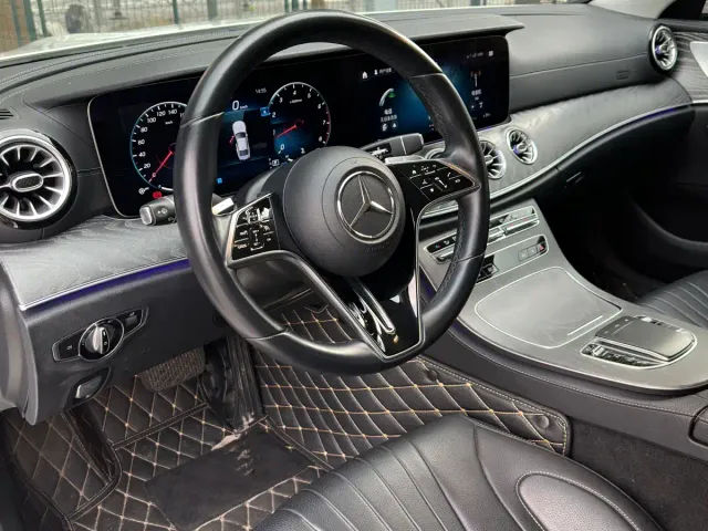 Mercedes-Benz CLS-Class — Фото автомобиля 9