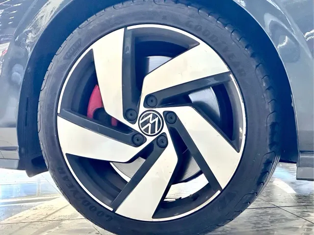 Volkswagen Golf GTI — Фото автомобиля 5