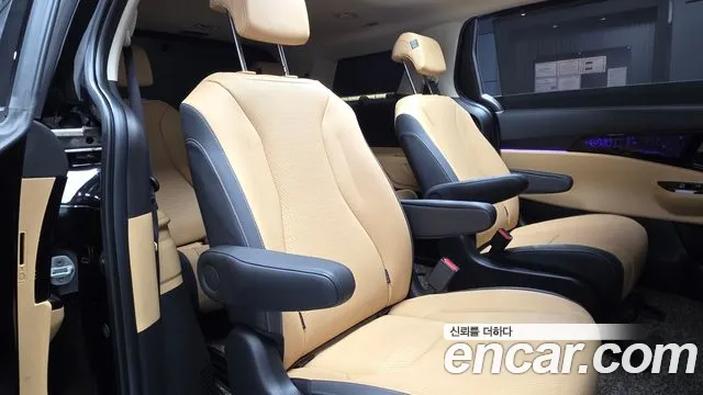 Kia Carnival Generation 4 — Фото автомобиля 17
