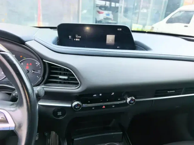 Mazda CX-30 — Фото автомобиля 12