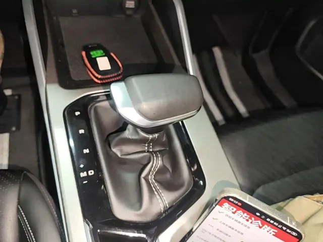 Geely Emgrand — Фото автомобиля 13