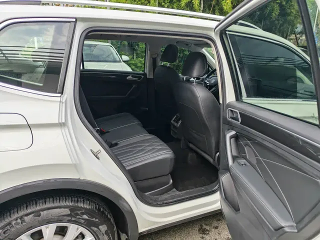 Volkswagen Tiguan L — Фото автомобиля 11