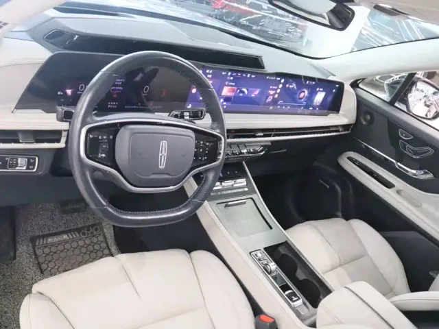 Lincoln Corsair — Фото автомобиля 11