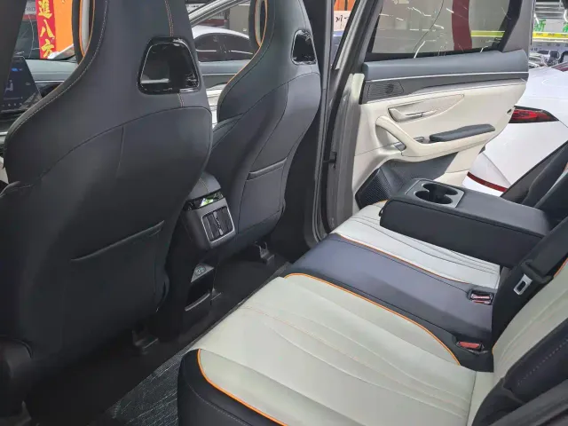 BYD Song PLUS — Фото автомобиля 9