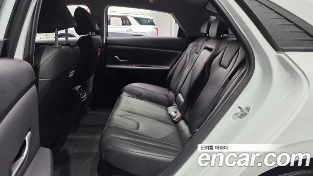 Hyundai Avante CN7 — Фото автомобиля 11