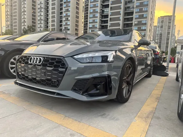 Фотография автомобиля — Audi A5