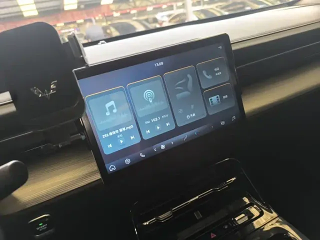 Wuling Starlight — Фото автомобиля 12