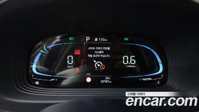 Hyundai Venue — Фото автомобиля 11