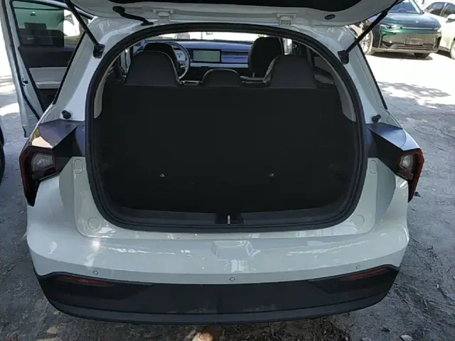 Geely Geometry E Firefly — Фото автомобиля 18