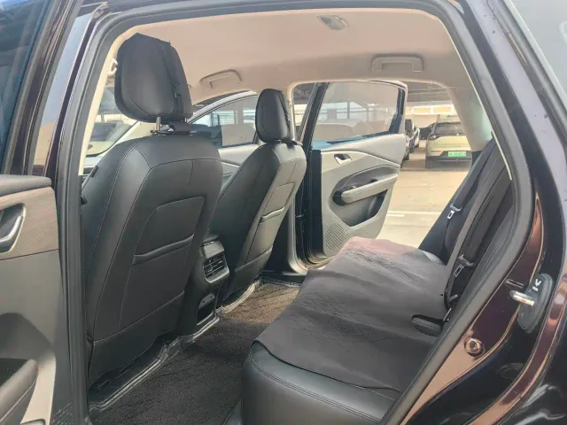 Wuling Starlight — Фото автомобиля 11