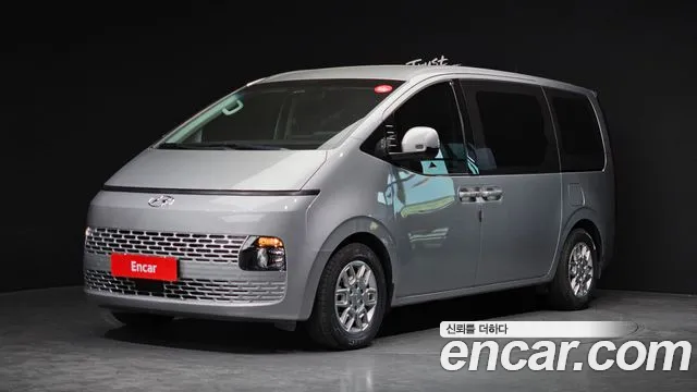 Фотография автомобиля — Hyundai Staria