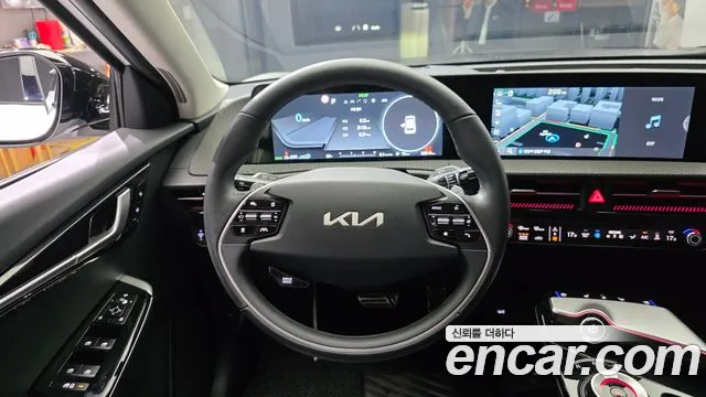 Kia EV6 — Фото автомобиля 11