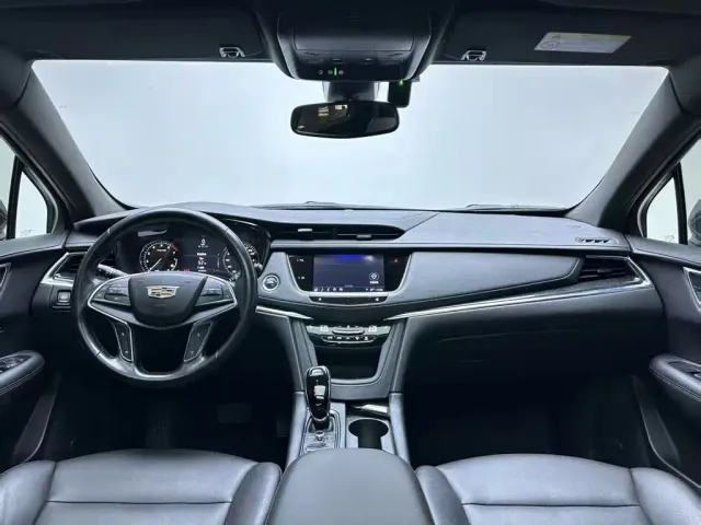 Cadillac XT5 — Фото автомобиля 9