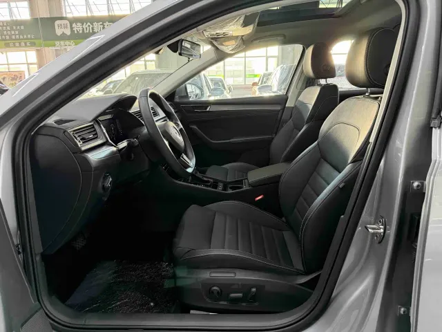 Skoda Superb — Фото автомобиля 8