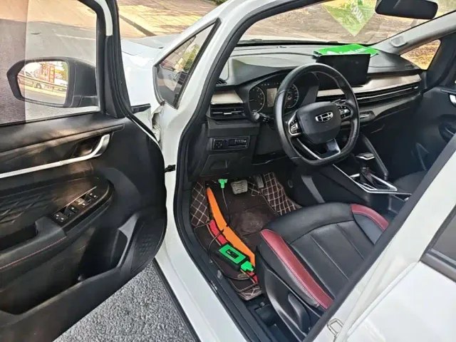 Geely Vision X3 — Фото автомобиля 15