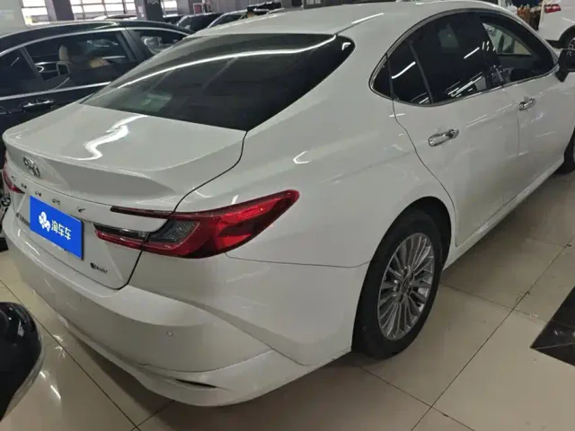 Toyota Camry — Фото автомобиля 3