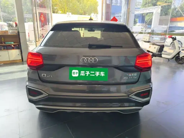 Audi Q2L — Фото автомобиля 5