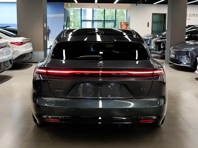 Nio ET5 Touring — Фото автомобиля 3