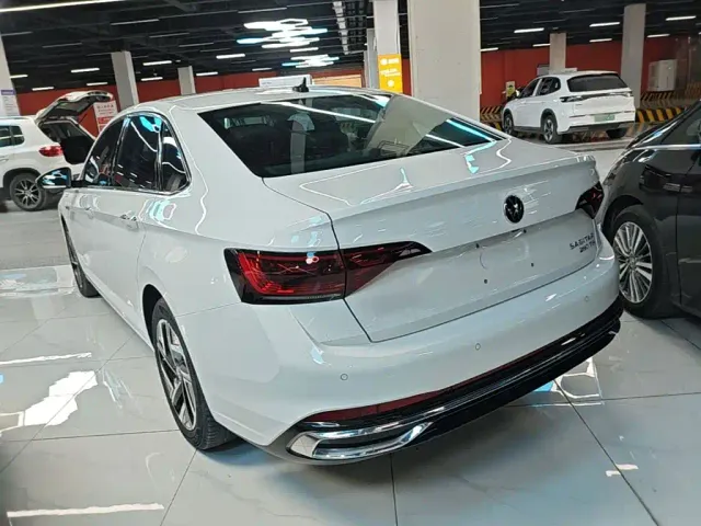 Volkswagen Sagitar — Фото автомобиля 4